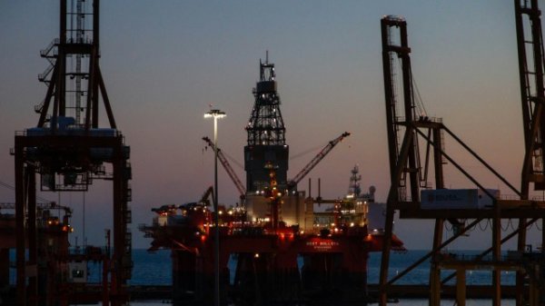 伊朗高官警告美勿袭电力系统