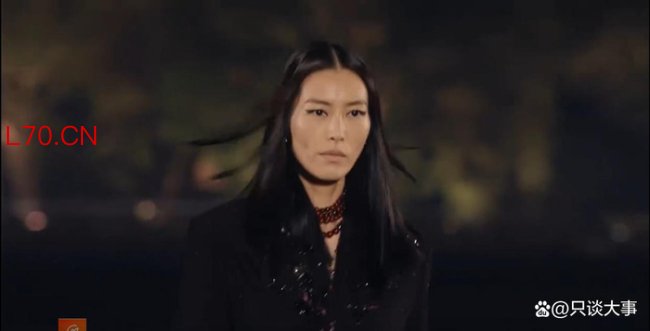 刘雯走秀气场全开 闪耀香奈儿杭州大秀